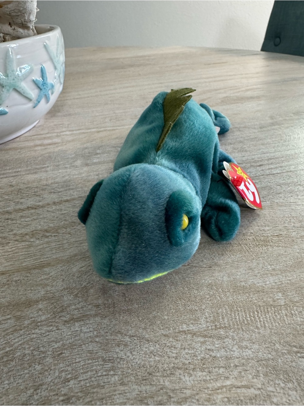 Ty Beanie Baby “Iggy” Plush Chameleon in Teal and Olive Accents